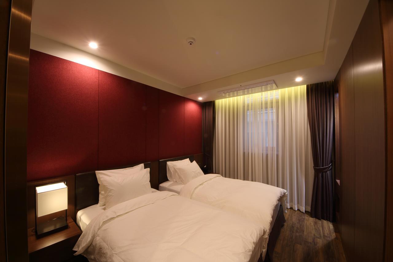 Benikea The H Hotel Hwaseong Habitación foto